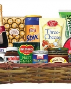 Royal hamper
