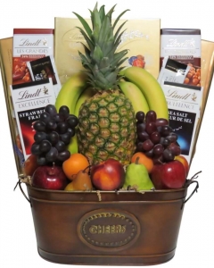 6 ITEMS Fresh Fruit Basket w/ 4 lindt chocolate bar & lindt box